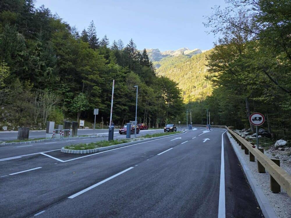 Barrier System to Be Tested for Two Weeks on the Vršič Pass Starting October 13